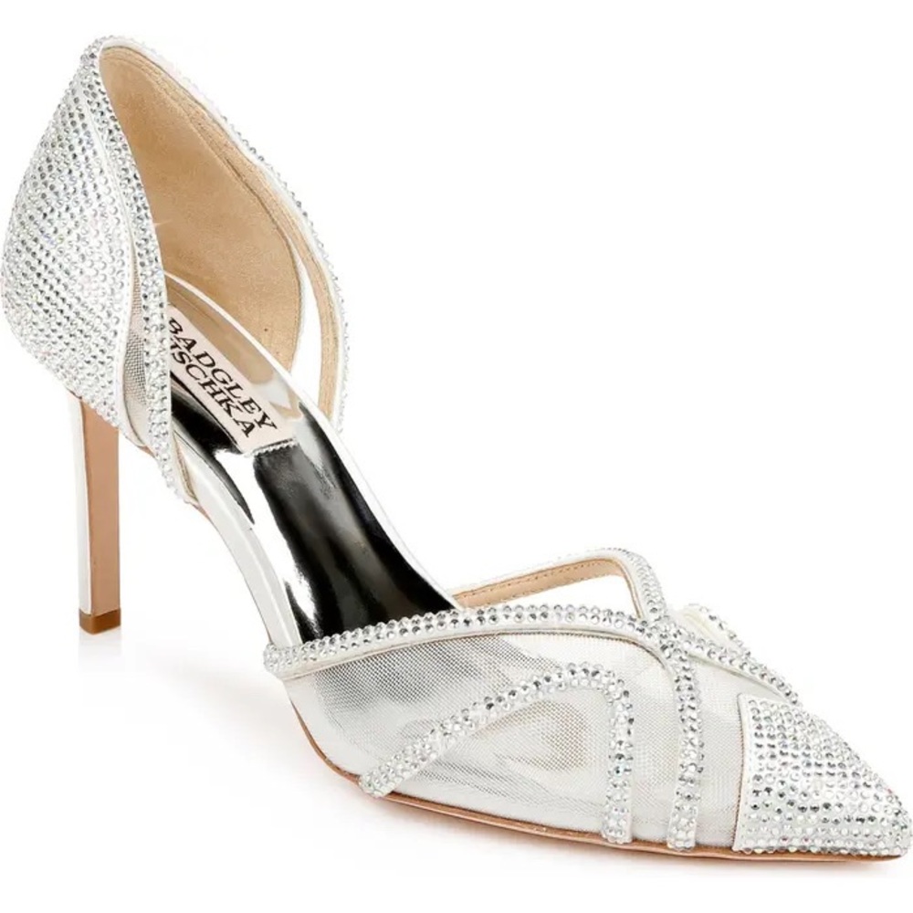 BRAND NEW Badgely Mischka Satin Wedding Pumps